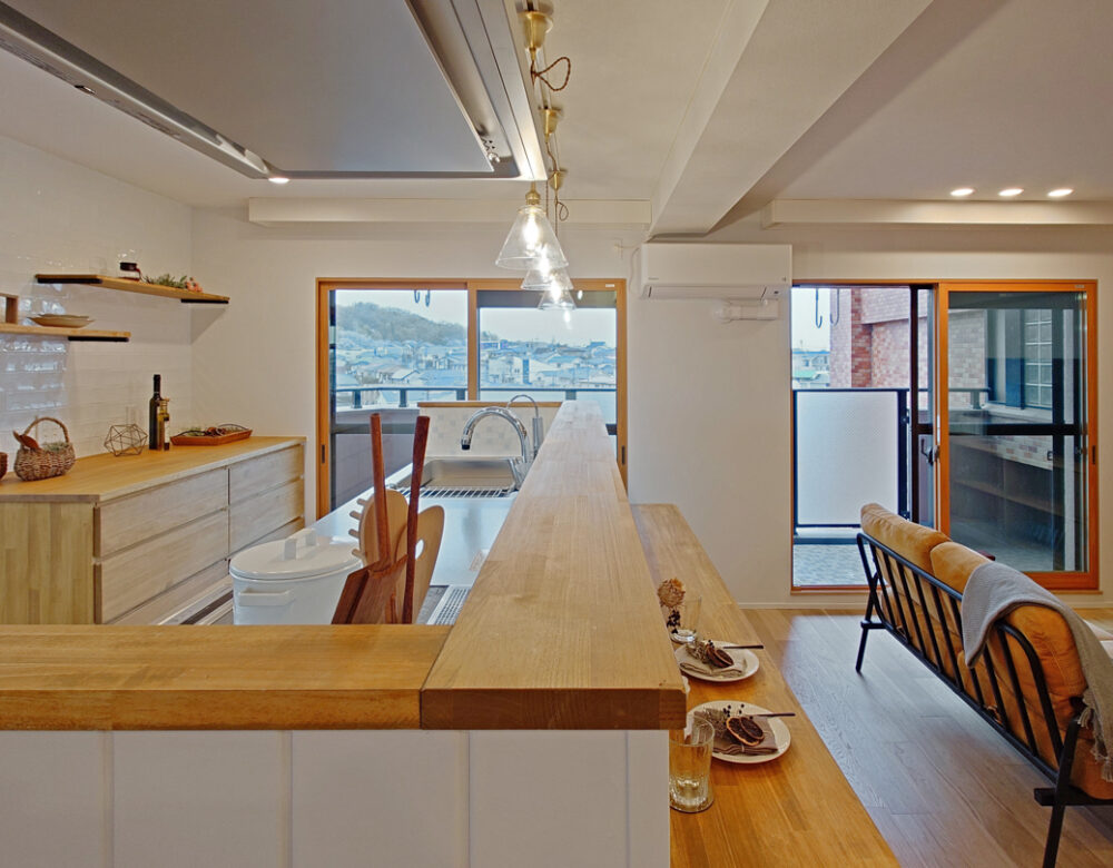 《キッチン・ダイニング》二人暮らしにはキッチンカウンターのダイニングがちょうど良いです。